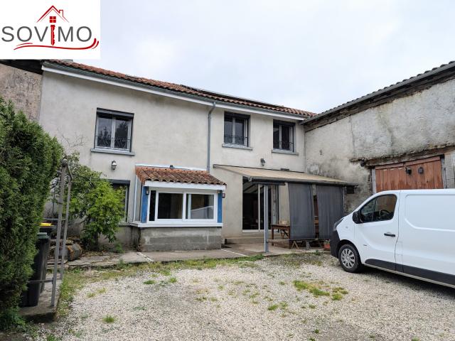 Maison vente à Confolens, Exideuil