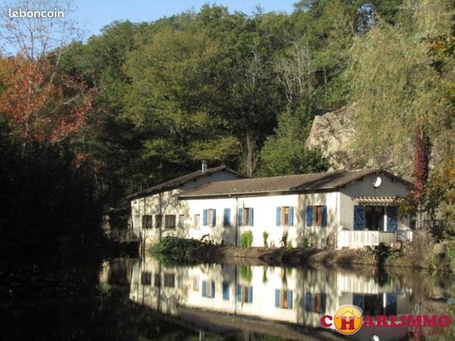 Maison vente à Rochechouart, Saint-auvent