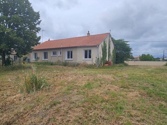 Maison vente à Châtellerault, Bournand