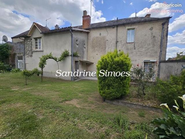 Maison vente à Montmorillon, Bourg-archambault
