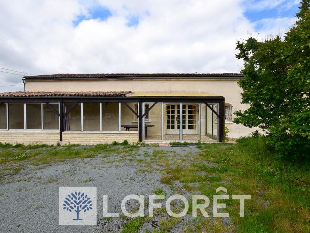 Maison location à Saintes, Nouvelle-Aquitaine