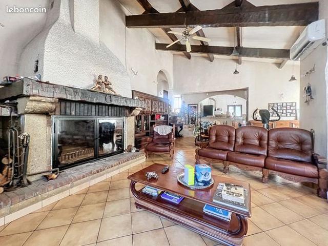 Maison vente à Arrondissement de Toulon, Le Revest-les-eaux