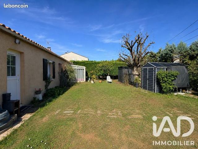 Maison vente à La Rochelle, Yves