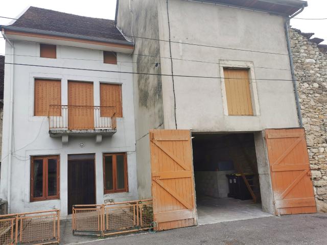 Maison vente à Belley, Montagnieu