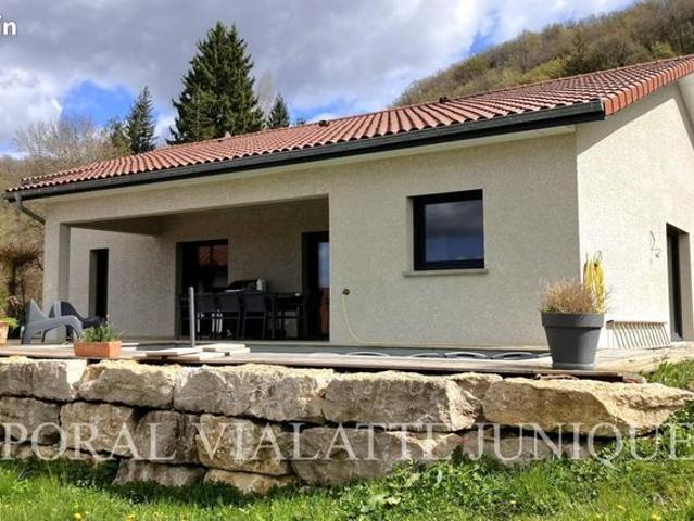 Maison vente à Belley, Douvres