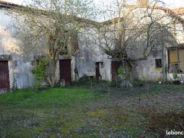 Maison vente à Confolens, Villefagnan