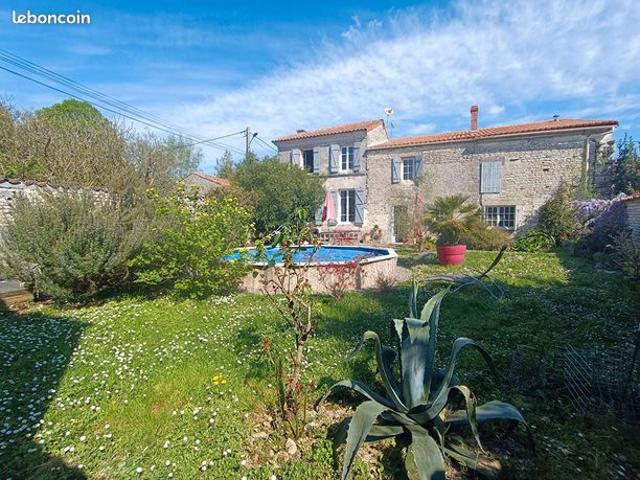 Maison vente à Courbillac