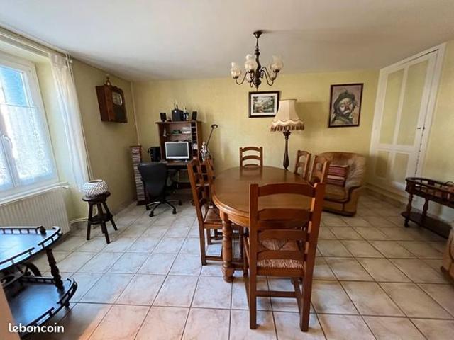 Maison vente à Aubusson, Parsac