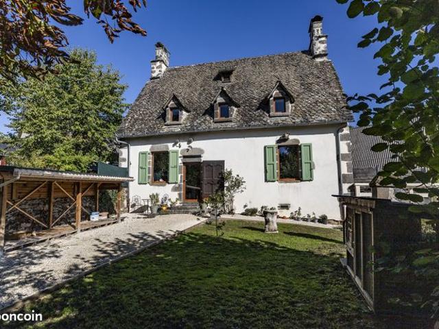 Maison vente à Mauriac, Saint-martin-cantalès