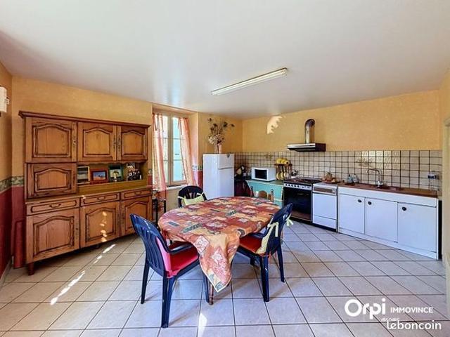 Maison vente à Issoire, Boudes
