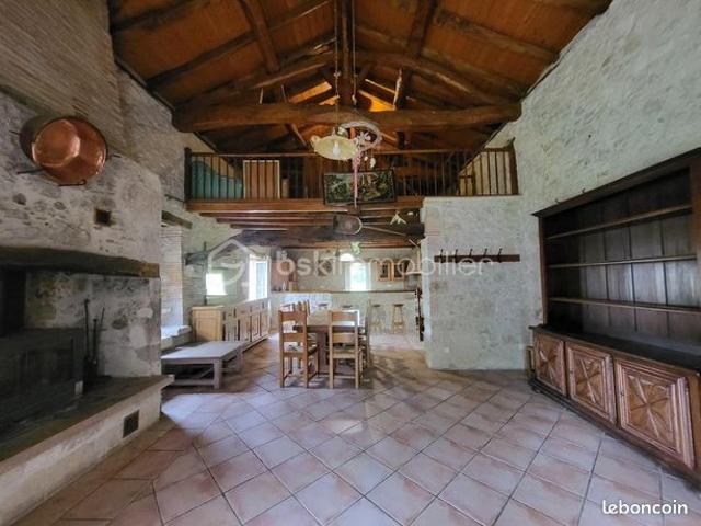 Maison vente à Villefranche-de-Rouergue, Tayrac