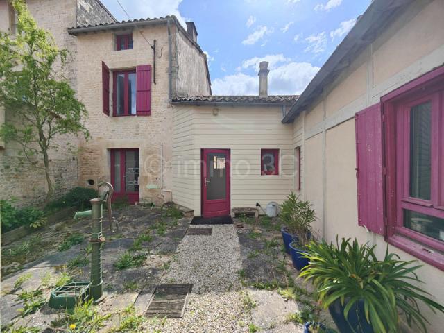Maison vente à Niort, Sauzé-vaussais
