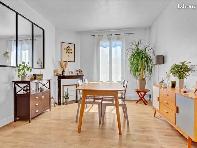 Maison vente à Crosne, Essonne