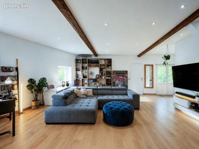 Maison vente à Angers, Soulaire-et-bourg