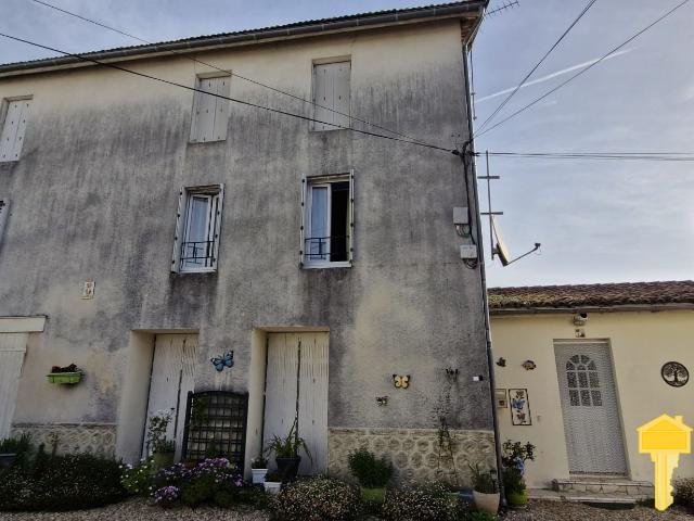 Maison vente à Jonzac, Saint-fort-sur-gironde