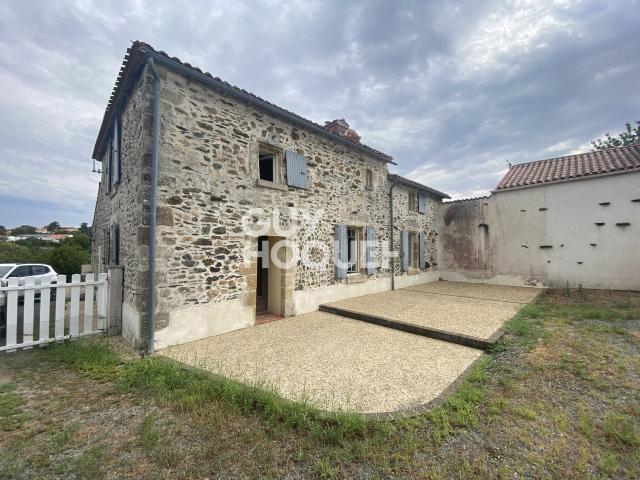 Maison location à Fontenay-le-Comte, Mervent