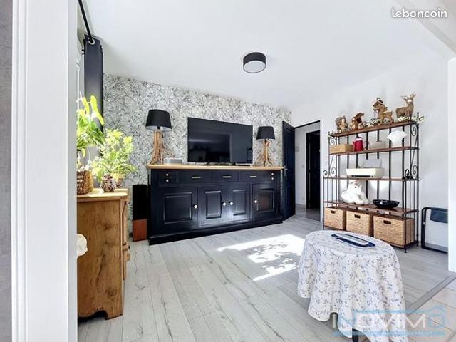 Maison vente à Calais, Alembon