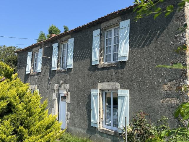 Maison vente à Fontenay-le-Comte, Menomblet