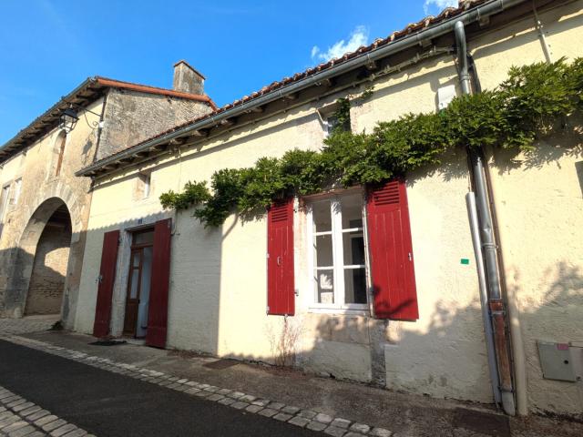Maison vente à Montmorillon, Usson-du-poitou