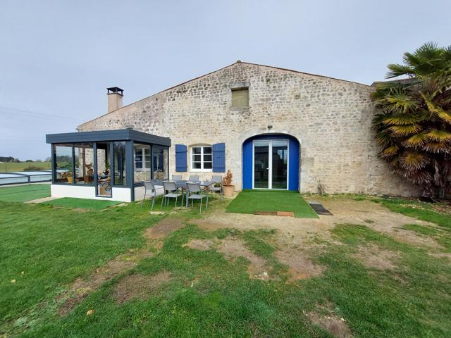 Maison vente à Saintes, Saint-romain-de-benet