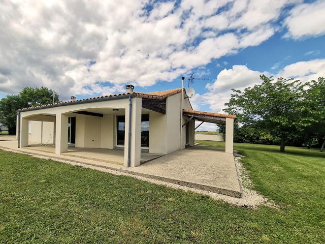 Maison vente à Saint-Jean-d'Angély, La Vergne