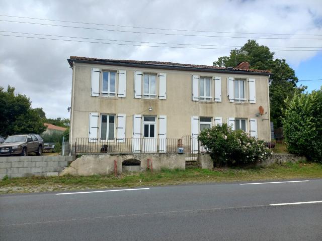Maison vente à Fontenay-le-Comte, Saint-mesmin