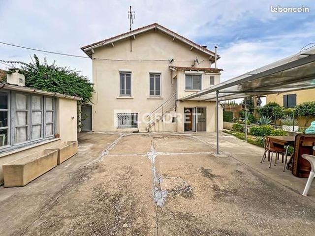 Maison vente à Nîmes, Gard
