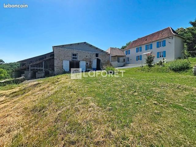 Maison vente à Oloron-Sainte-Marie, Sauveterre-de-béarn