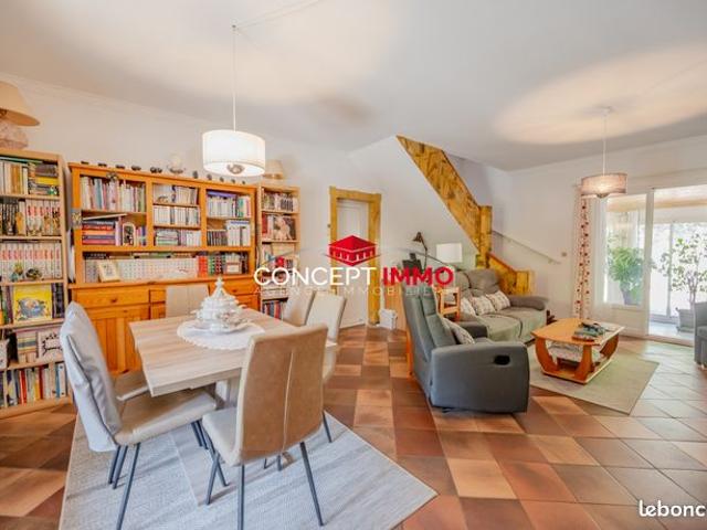 Maison vente à Arrondissement de Toulon, Solliès-toucas