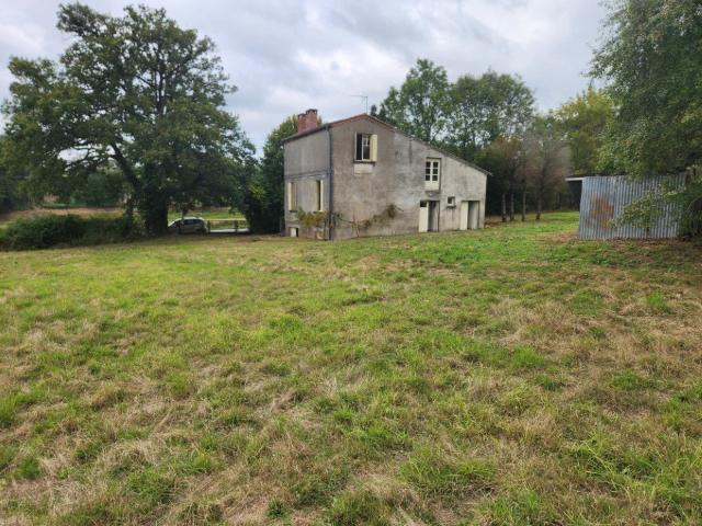 Maison vente à Confolens, Etagnac