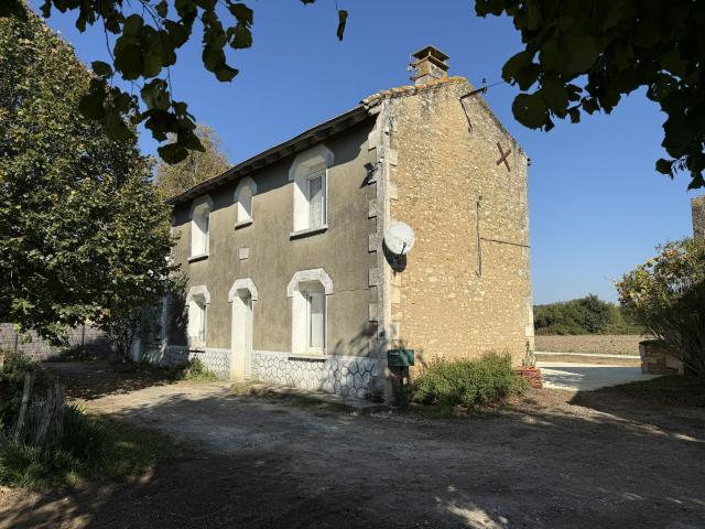 Maison vente à Saintes, Cravans