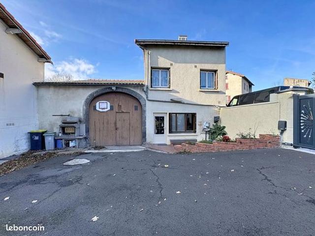 Maison vente à Riom, Saint-bonnet-près-riom