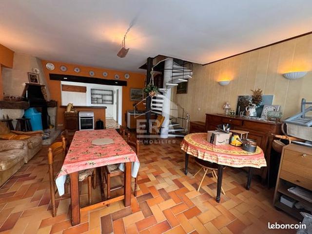 Maison vente à Langres, Bourg
