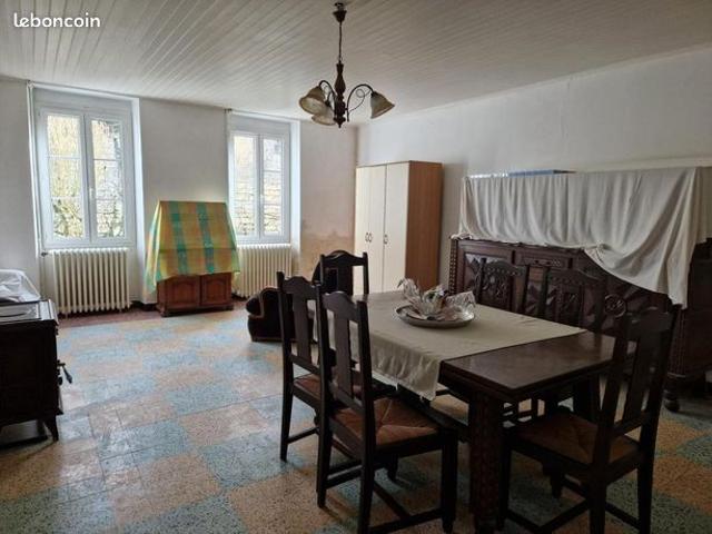 Maison vente à Saintes