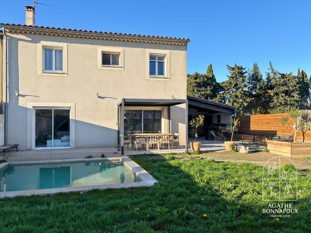 Maison vente à Arles, La Salle Les Alpes
