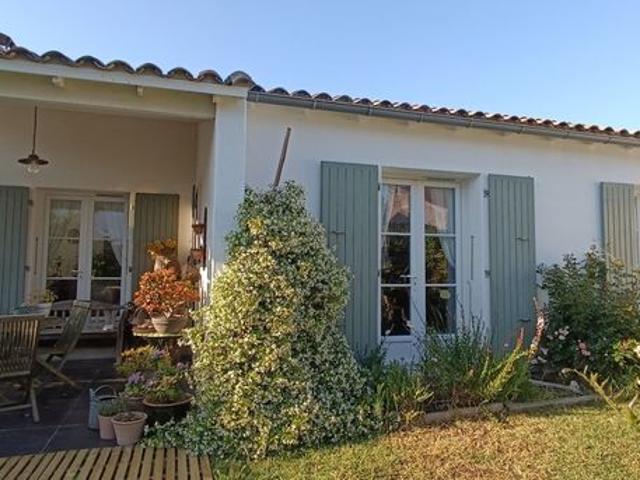 Maison vente à La Rochelle, Loix