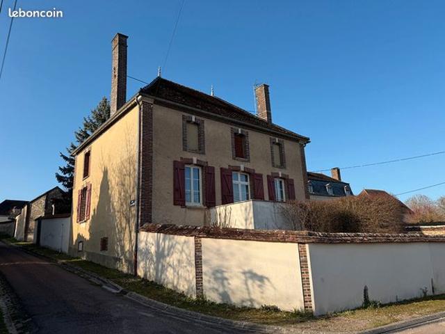 Maison vente à Auxerre, Neuvy-sautour