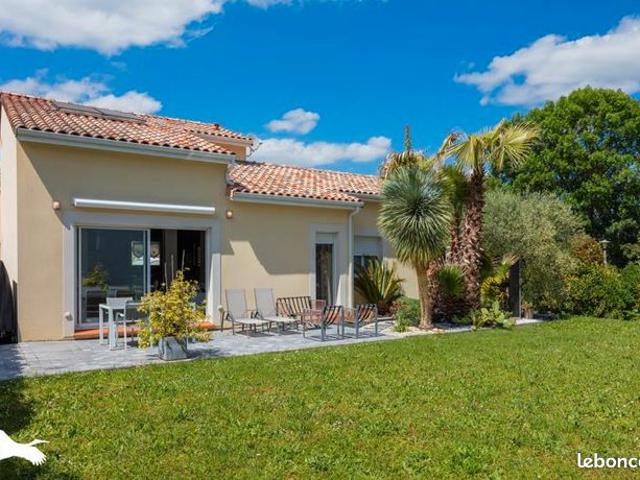 Maison vente à Montmorillon, L'isle-jourdain