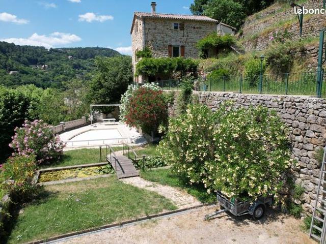 Maison vente à Largentière