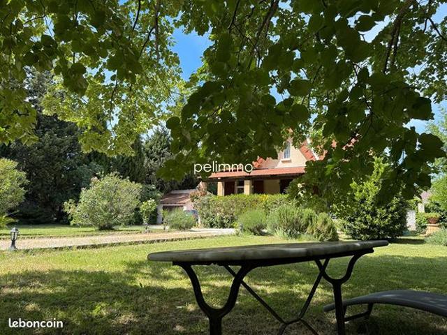Maison vente à Aix-en-Provence, La Barben