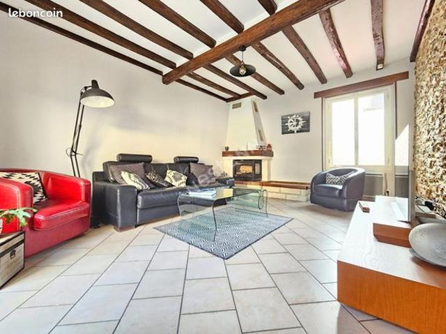 Maison vente à Pontoise, Marines