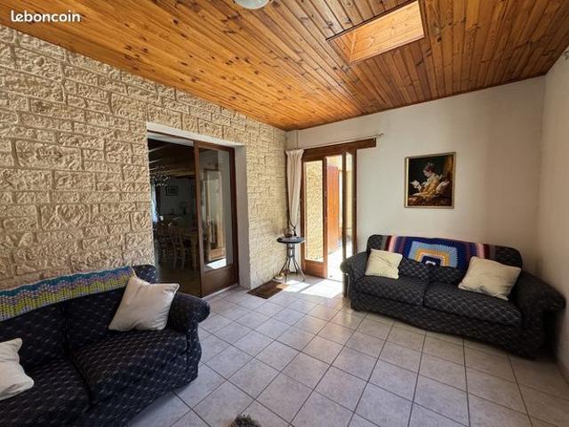 Maison vente à Angoulême, Saint-romain