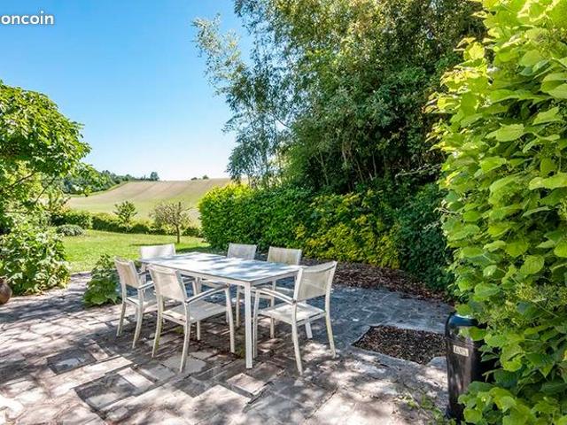 Maison vente à Périgueux, Bouteilles-saint-sébastien