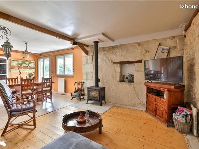 Maison vente à Montlieu-la-garde