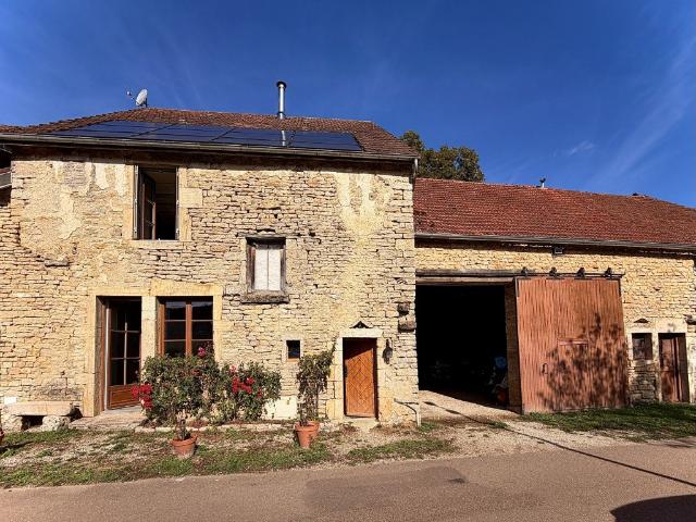 Maison vente à Village du Milieu, Villeberny