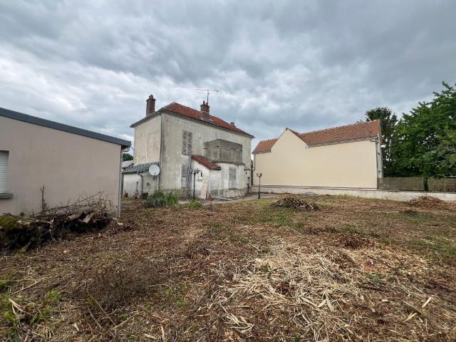 Maison vente à Provins, Favières
