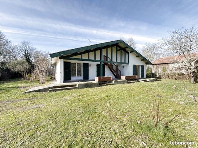 Maison vente à Cère