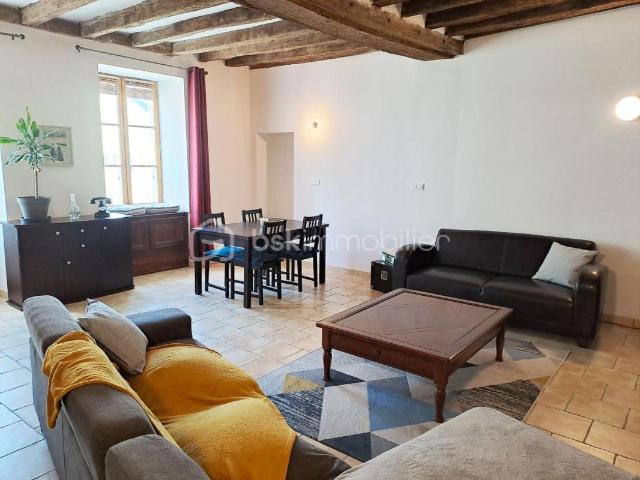 Maison vente à Saumur, Lasse