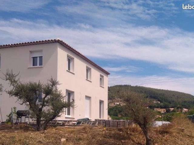 Maison vente à Saint-zacharie