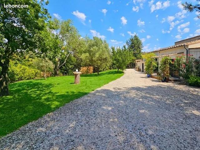 Maison vente à Nîmes, Uzès